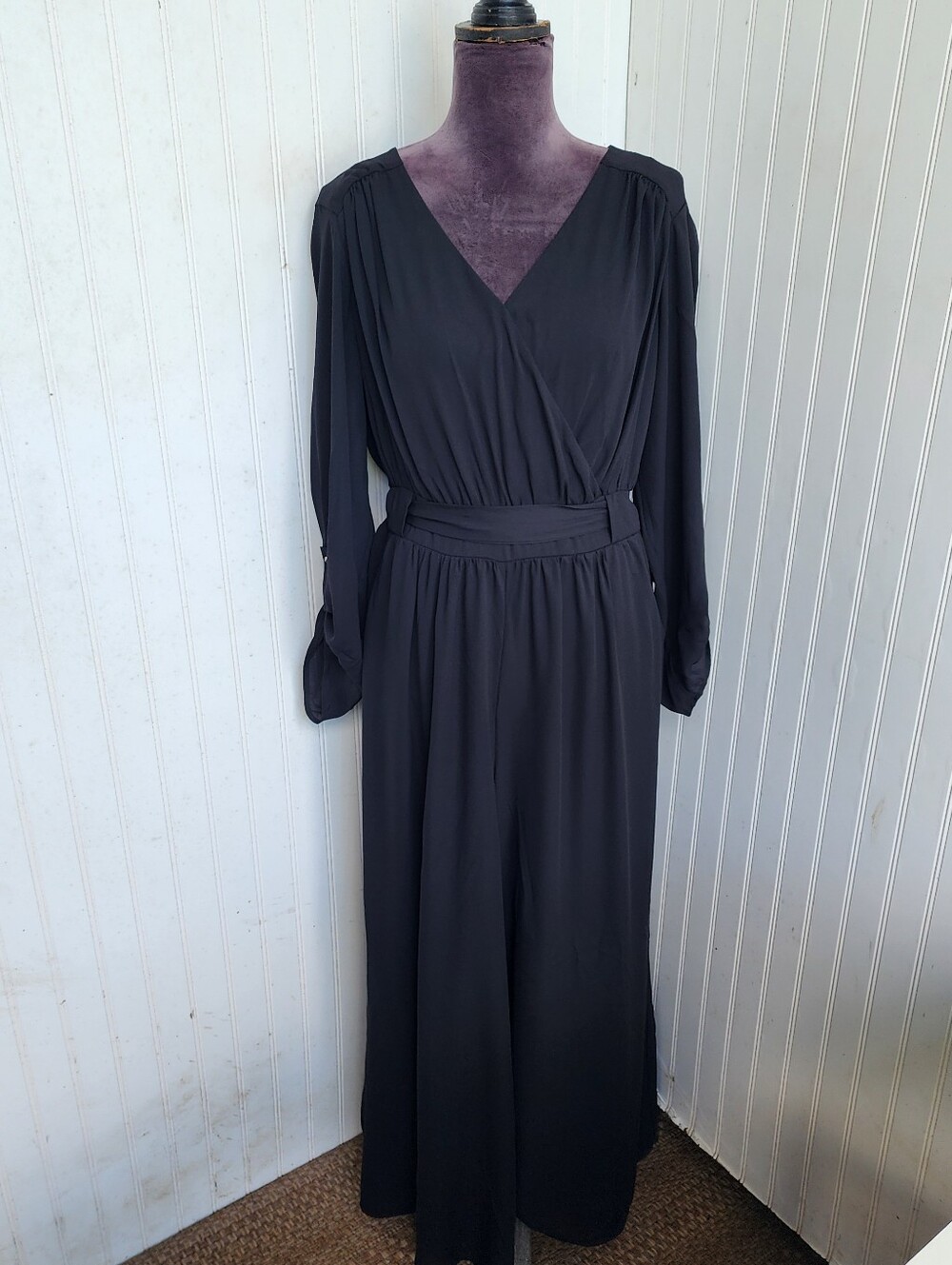 Lane Bryant V-Neck Tie Wasit Pant Jumpsuit Black Wide Leg Long Sleeve Sz 16